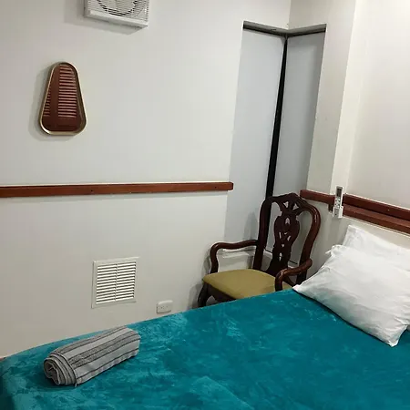 Marina Tower Apartment *